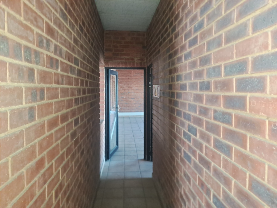 Commercial Property for Sale in Oos Einde North West